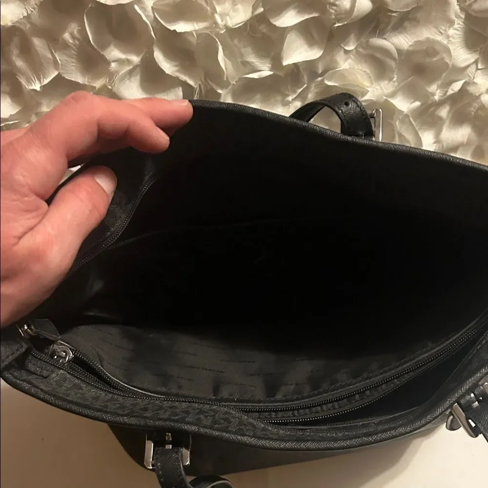 Michael Kors Elegant Black Tote